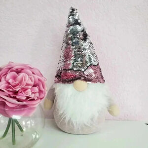 Gnome with Silver/Pink Sequin Hat
